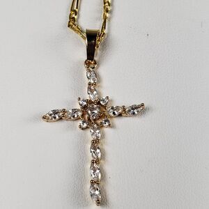18 kt Gold Filled Hollow Clear Marquee Crystal Cross with 21" Figaro Chain